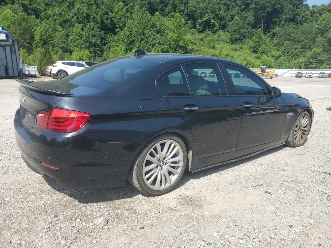 2011 BMW 550 XI photo 3