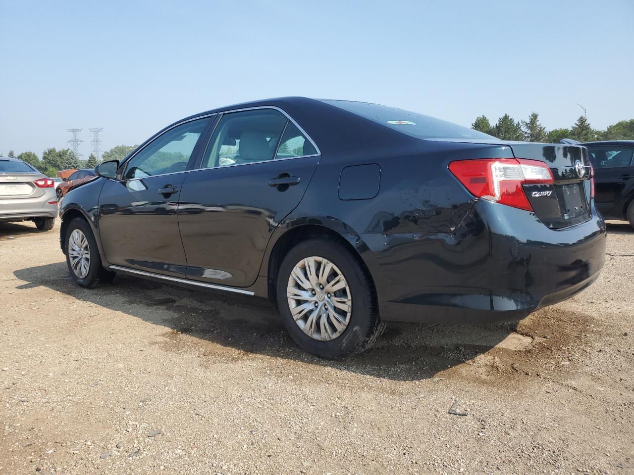 2012 TOYOTA CAMRY LE photo 4