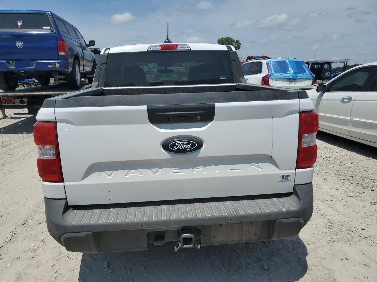 2025 FORD MAVERICK XLT photo 11