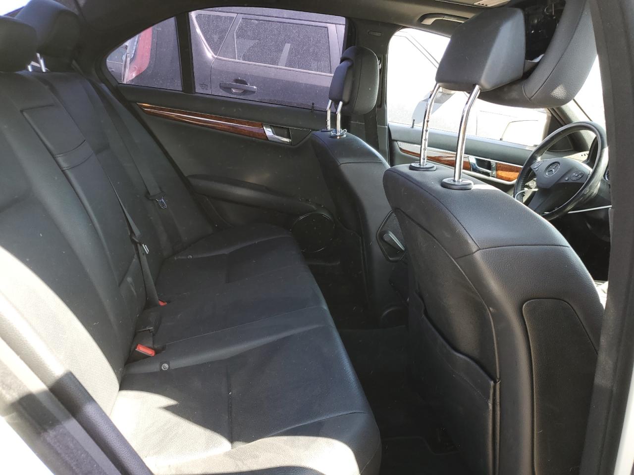 2011 MERCEDES-BENZ C 300 photo 10
