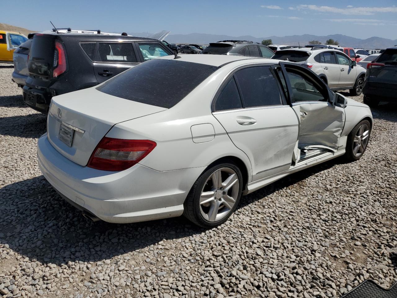 2011 MERCEDES-BENZ C 300 photo 3