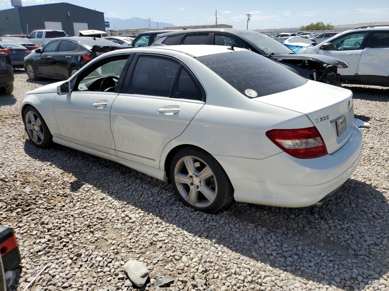 2011 MERCEDES-BENZ C 300 photo 2