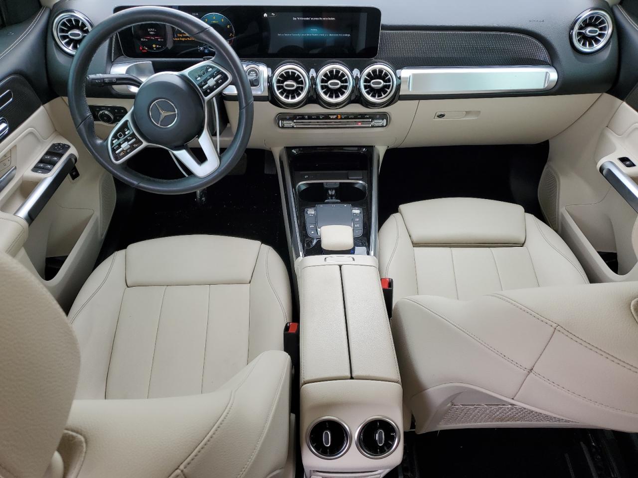 2021 MERCEDES-BENZ GLB 250 4MATIC photo 8