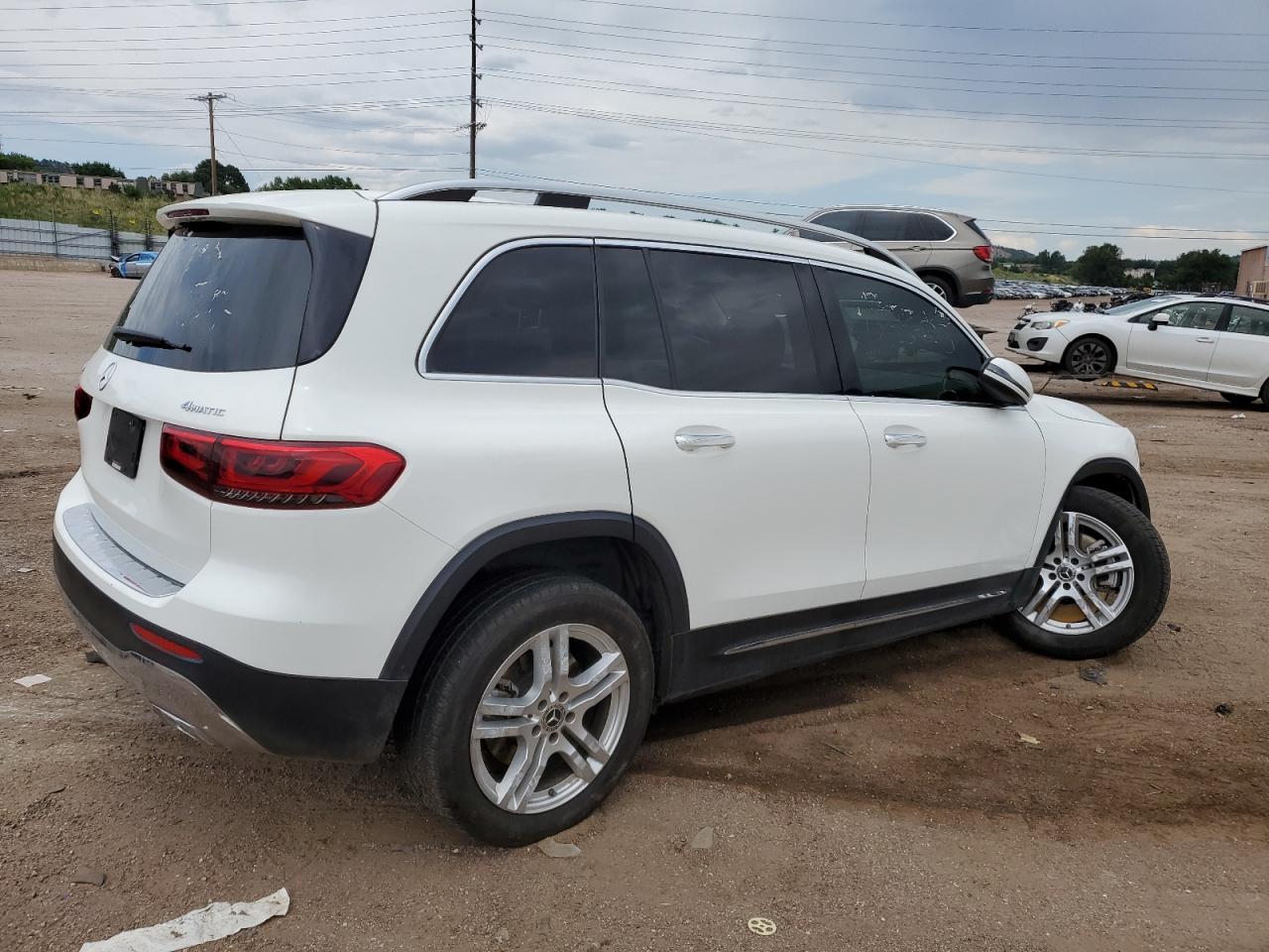2021 MERCEDES-BENZ GLB 250 4MATIC photo 3