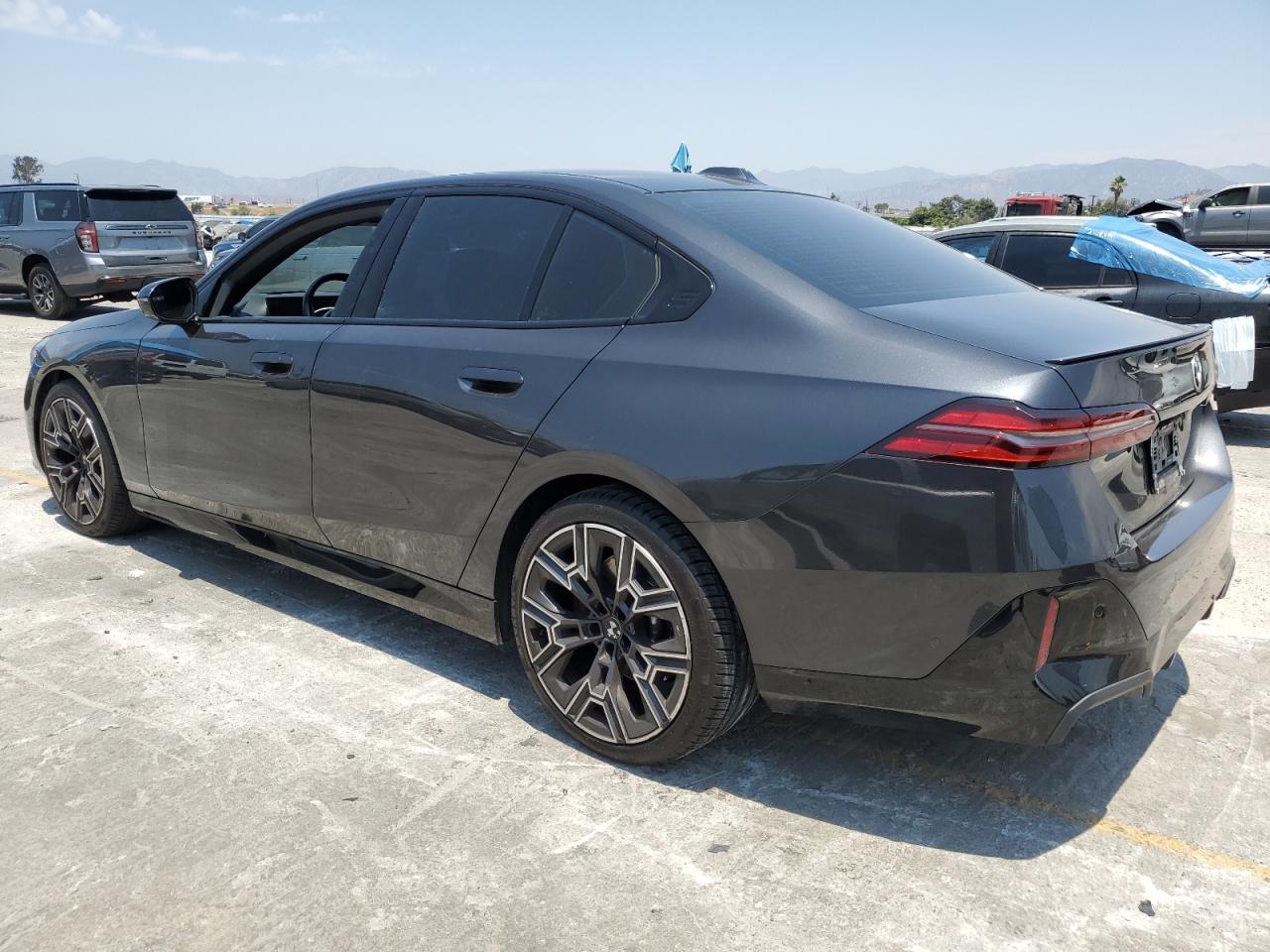 2024 BMW 530 I photo 2