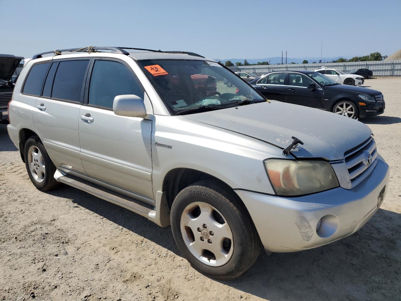 2004 TOYOTA HIGHLANDER photo 4