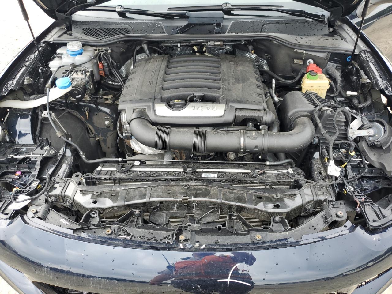 2017 PORSCHE CAYENNE photo 12