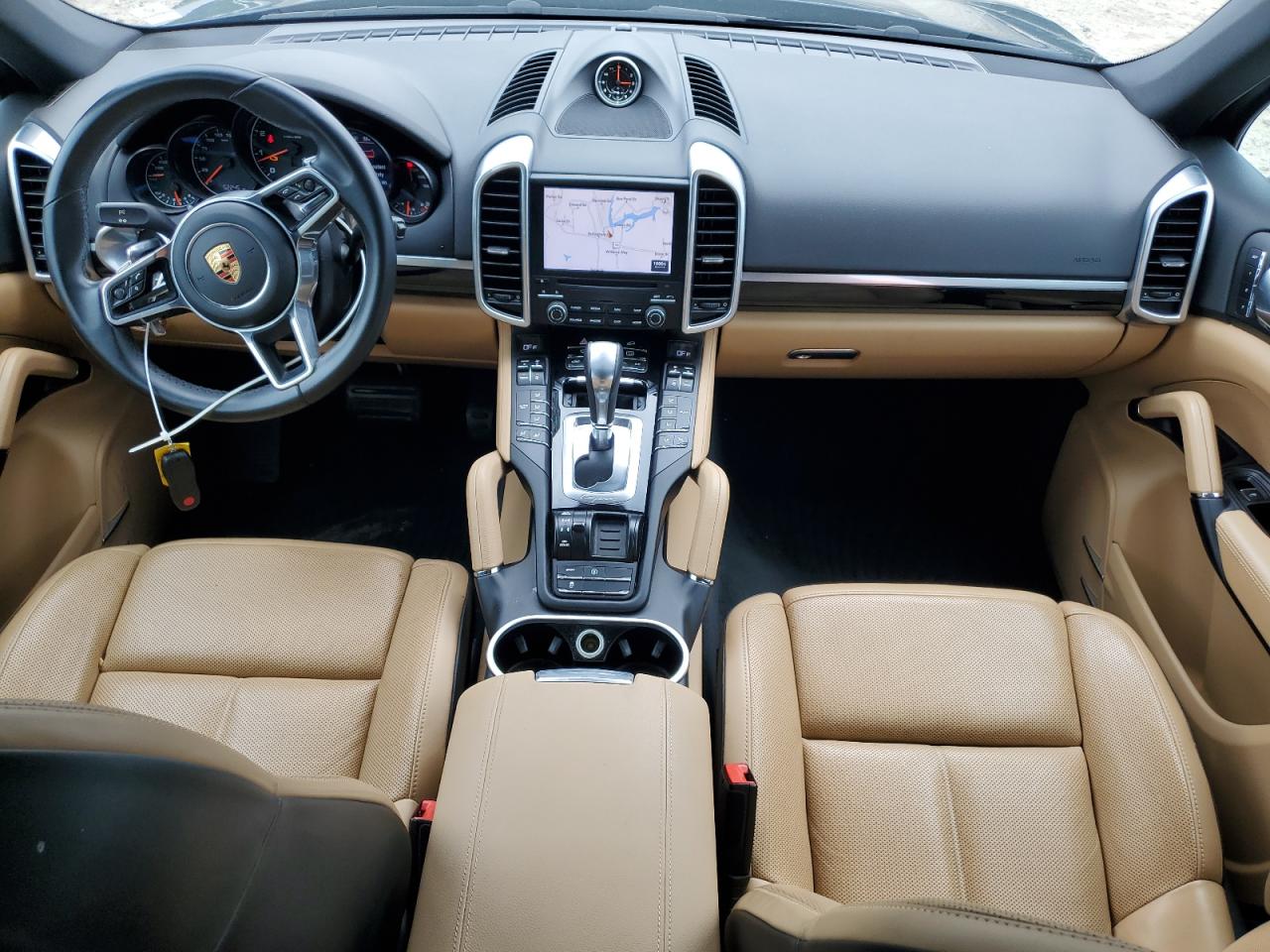 2017 PORSCHE CAYENNE photo 8
