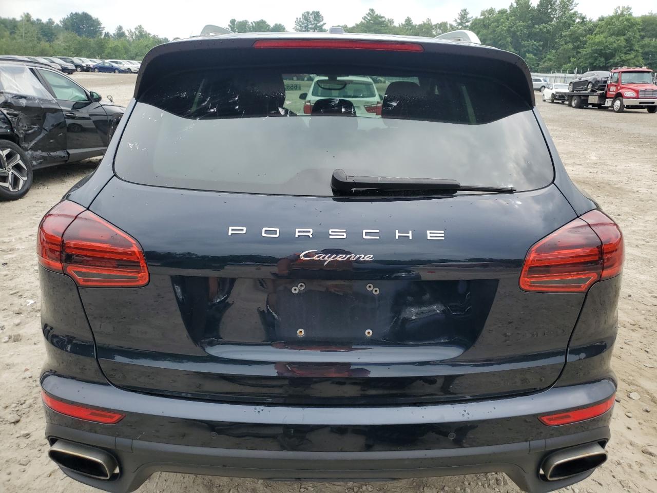 2017 PORSCHE CAYENNE photo 6