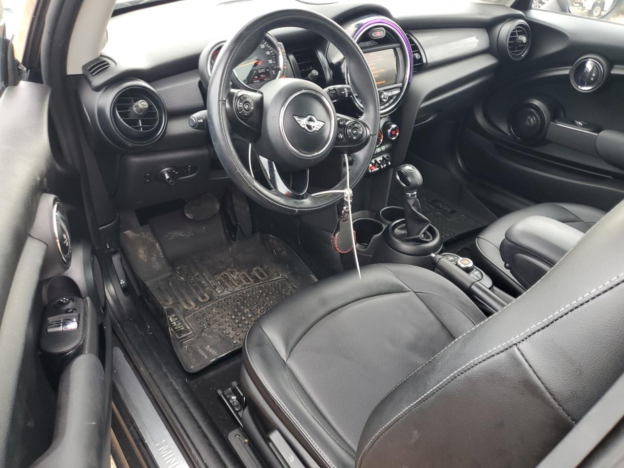 2017 MINI COOPER photo 15