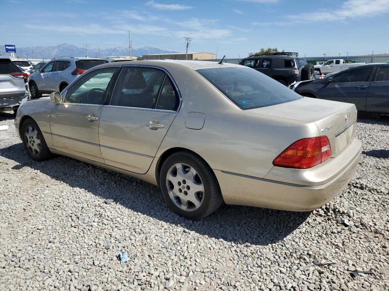 2001 LEXUS LS 430 photo 3