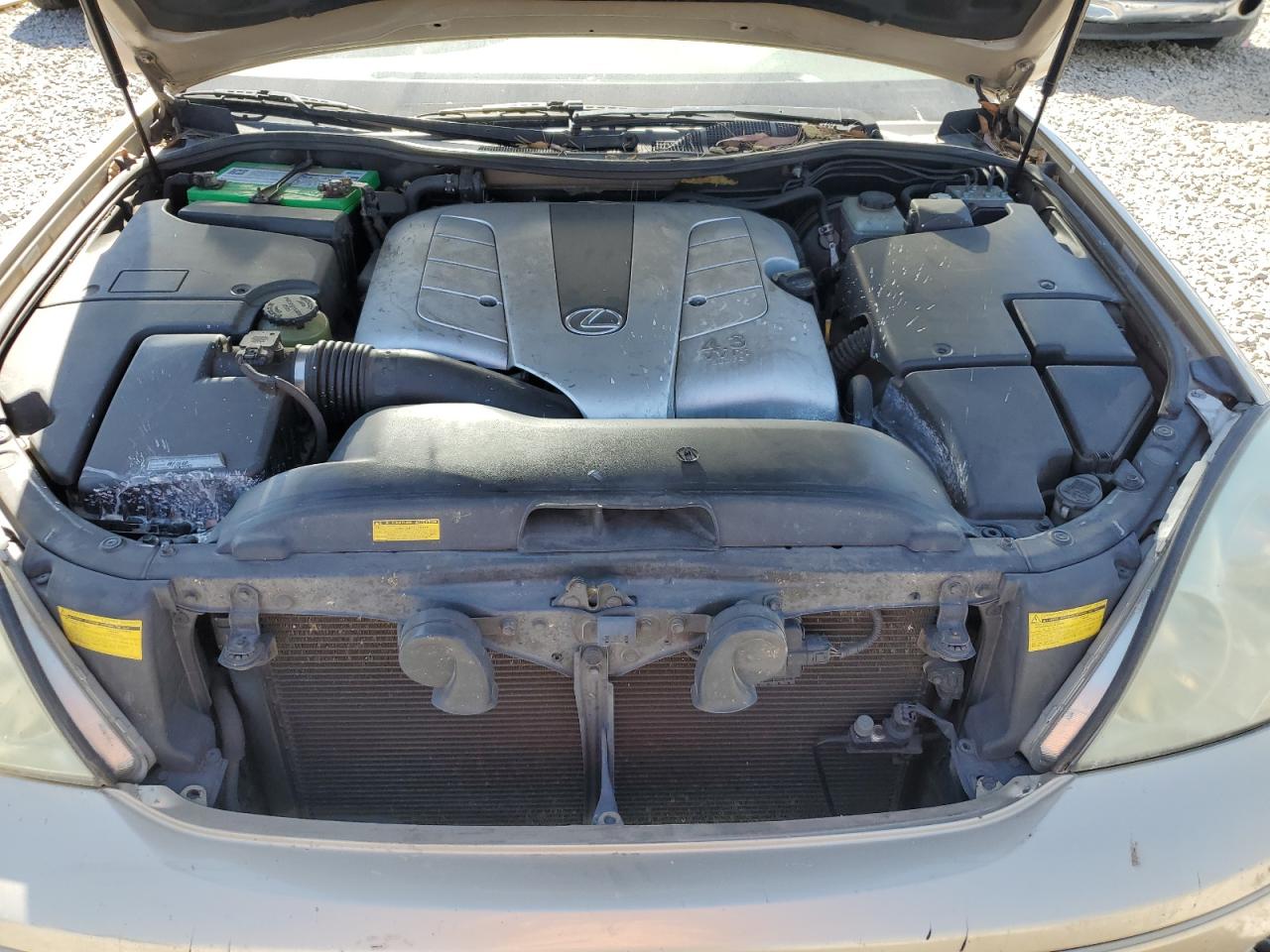 2001 LEXUS LS 430 photo 21