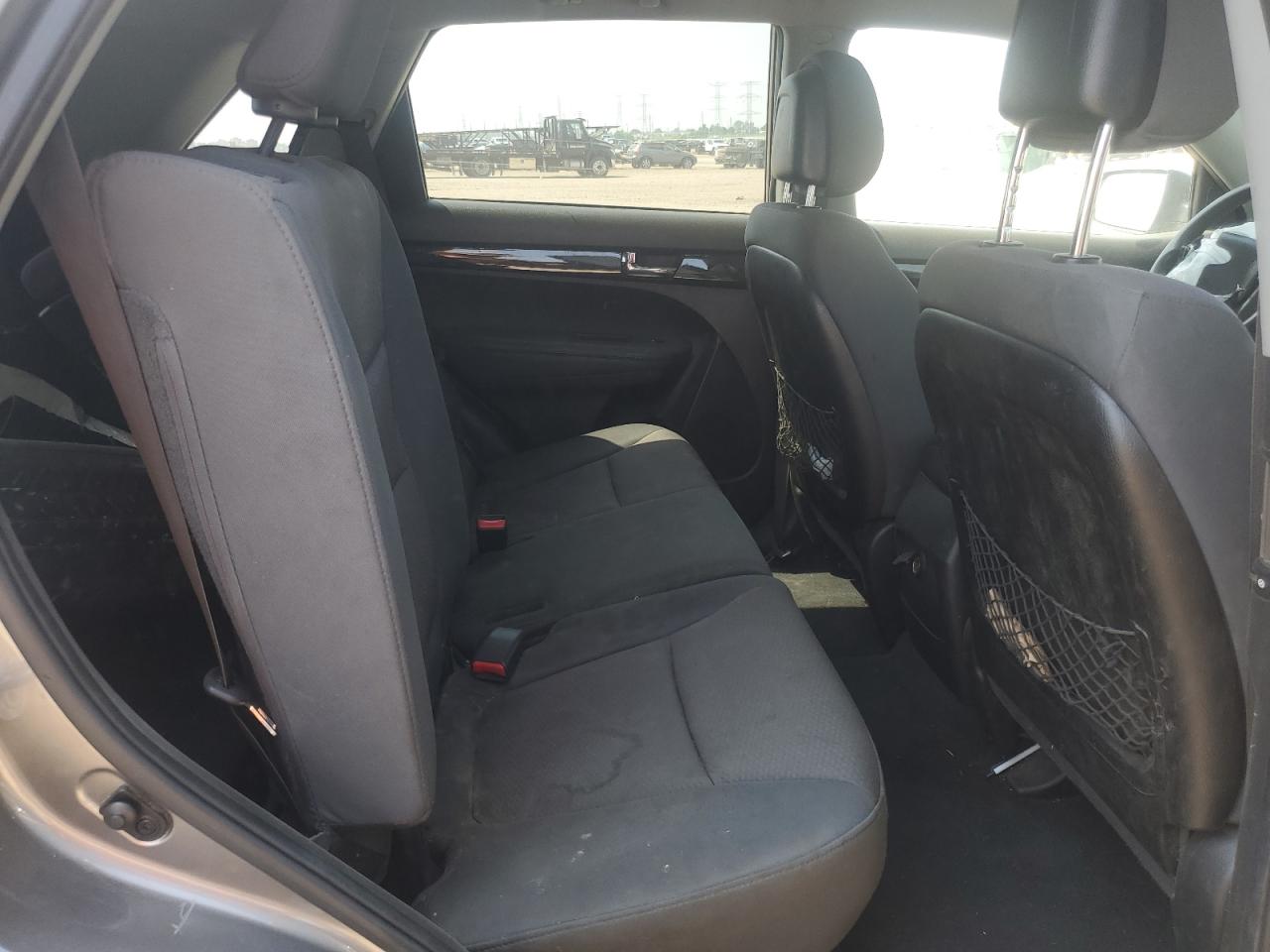 2013 KIA SORENTO LX photo 28