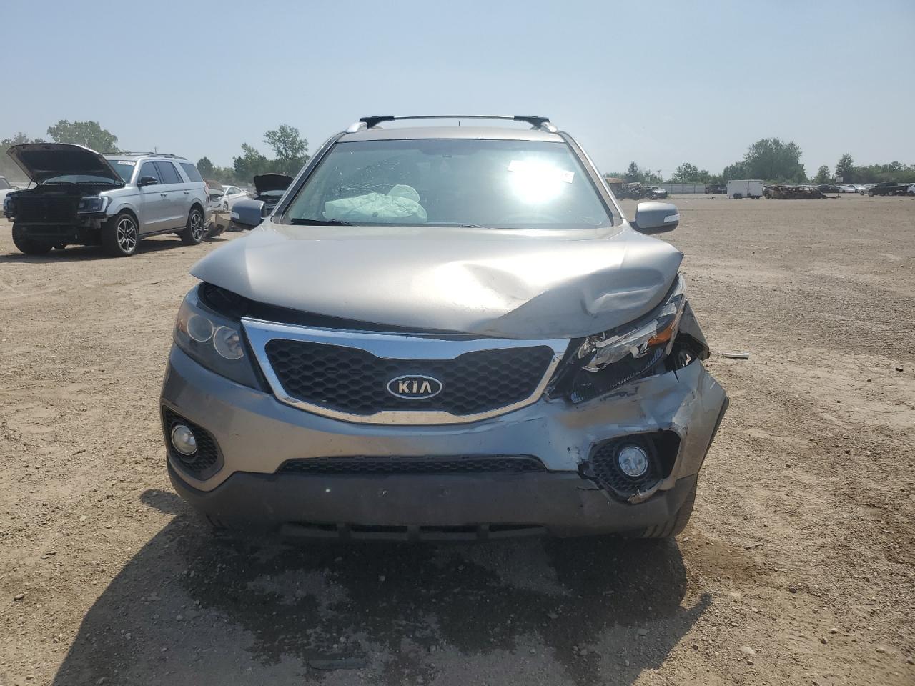 2013 KIA SORENTO LX photo 13