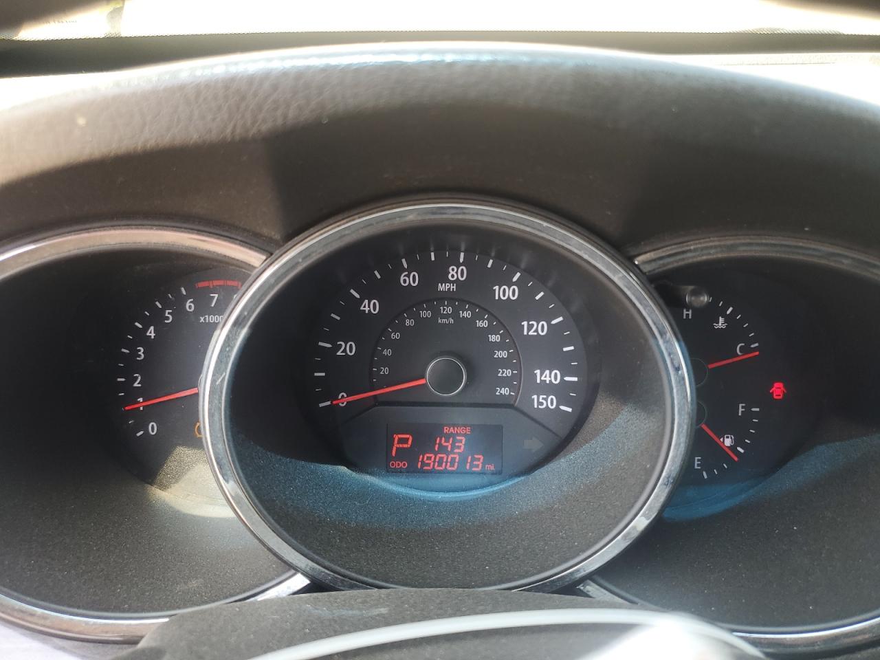 2013 KIA SORENTO LX photo 25