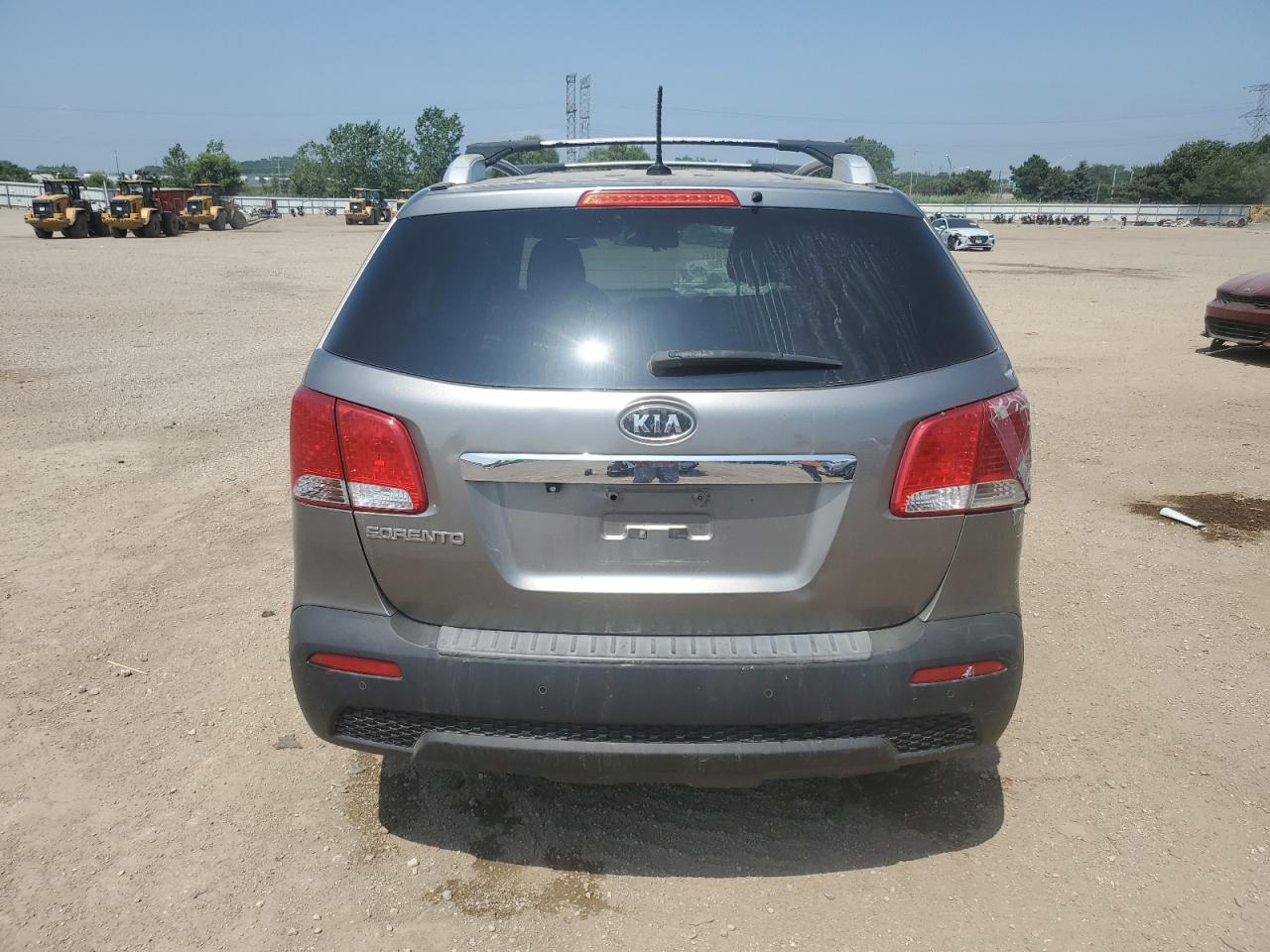 2013 KIA SORENTO LX photo 16