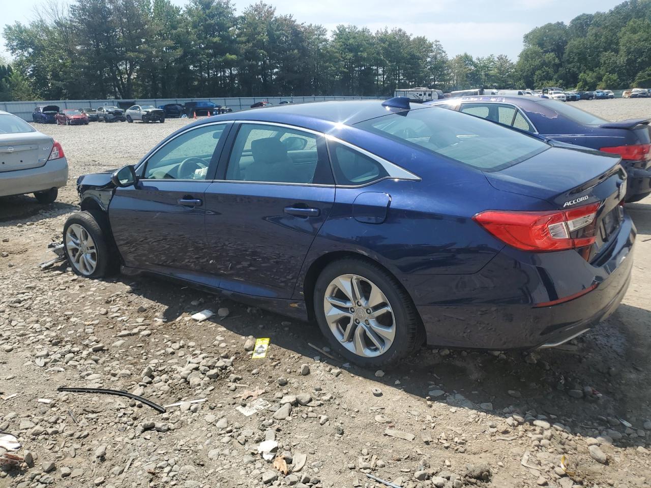 2018 HONDA ACCORD LX photo 4