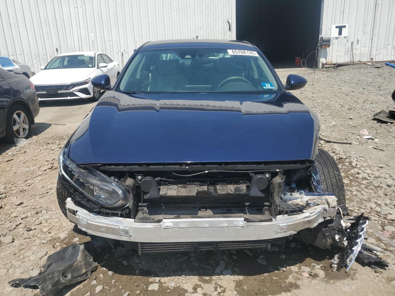 2018 HONDA ACCORD LX photo 13