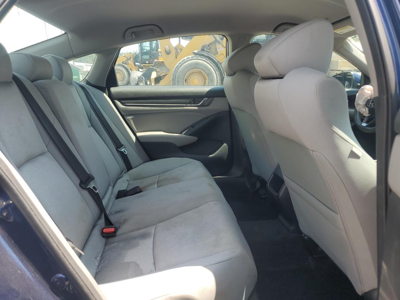 2018 HONDA ACCORD LX photo 28