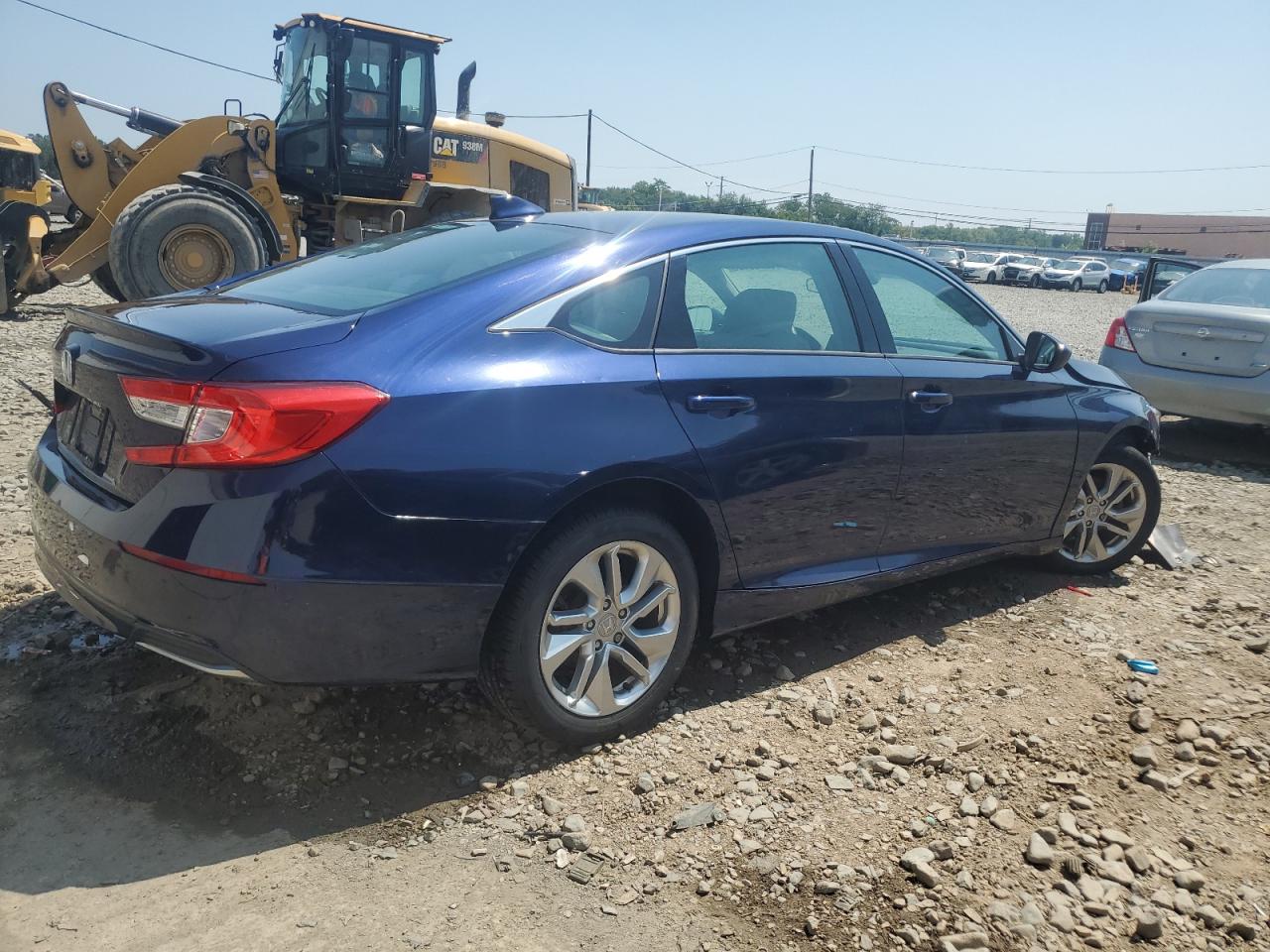 2018 HONDA ACCORD LX photo 7