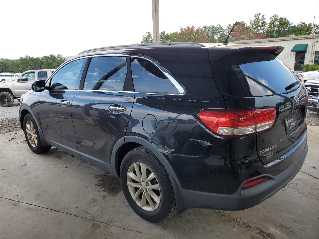 2016 KIA SORENTO LX photo 3