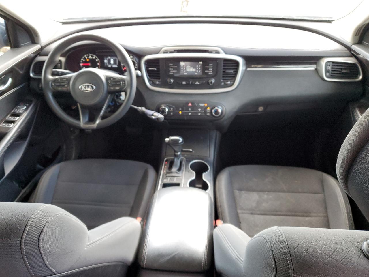 2016 KIA SORENTO LX photo 15