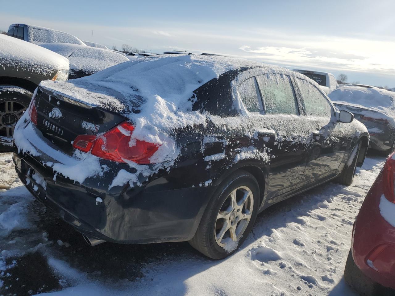 2010 INFINITI G37 photo 5