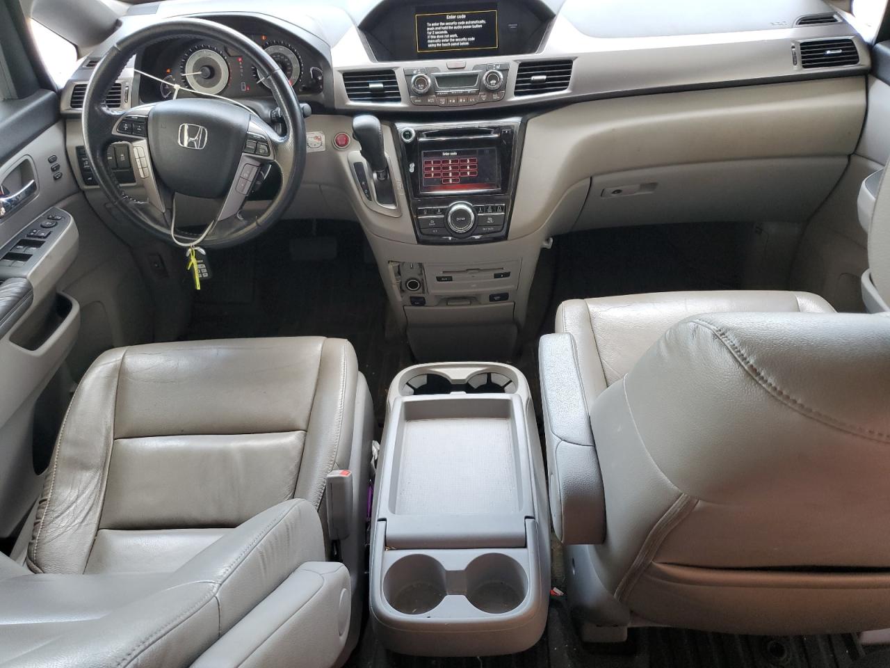 2014 HONDA ODYSSEY TOURING photo 8
