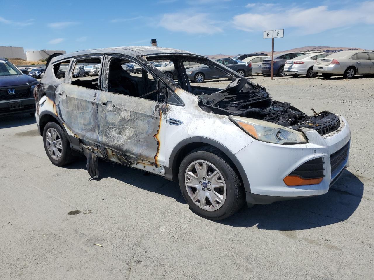2015 FORD ESCAPE S photo 4