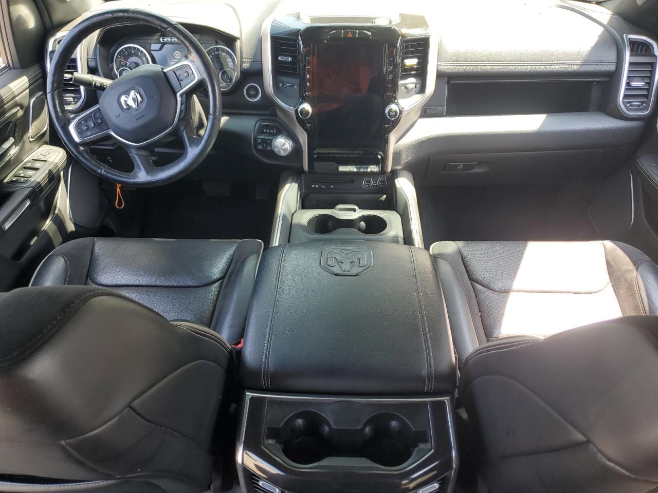 2019 RAM 1500 LARAMIE photo 22