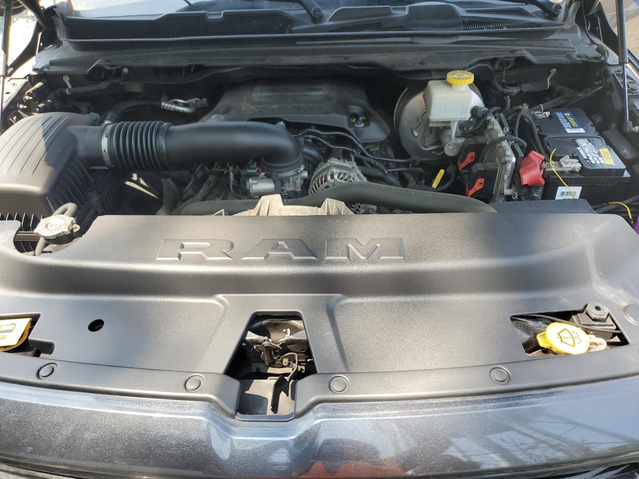 2019 RAM 1500 LARAMIE photo 31