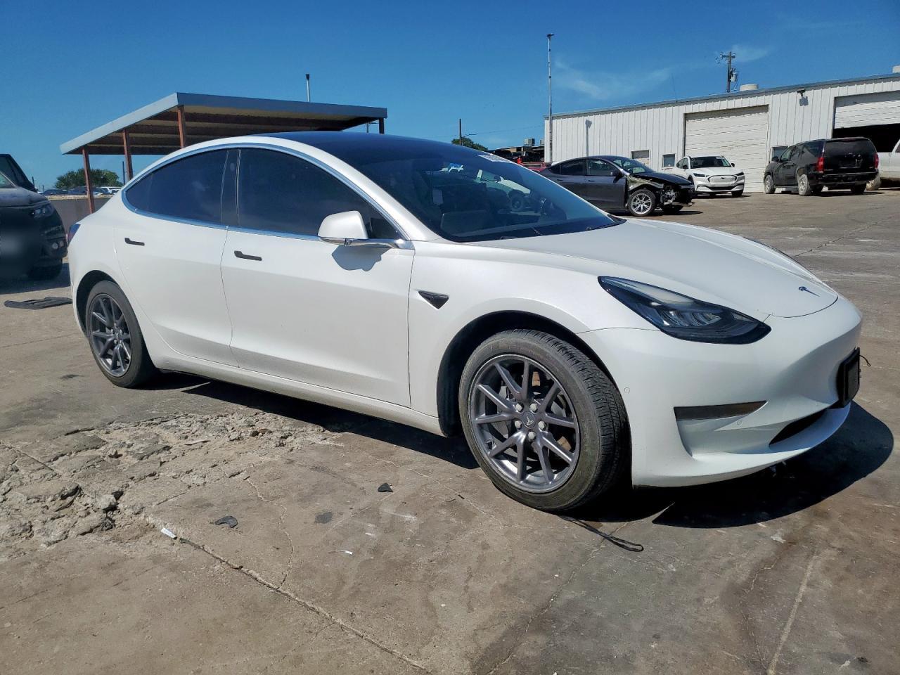 2020 TESLA MODEL 3 photo 4