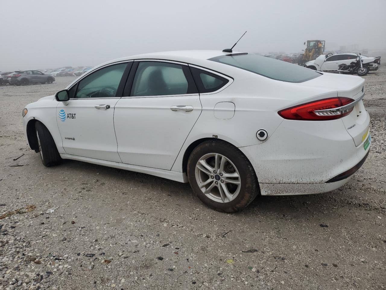 2018 FORD FUSION SE HYBRID photo 3