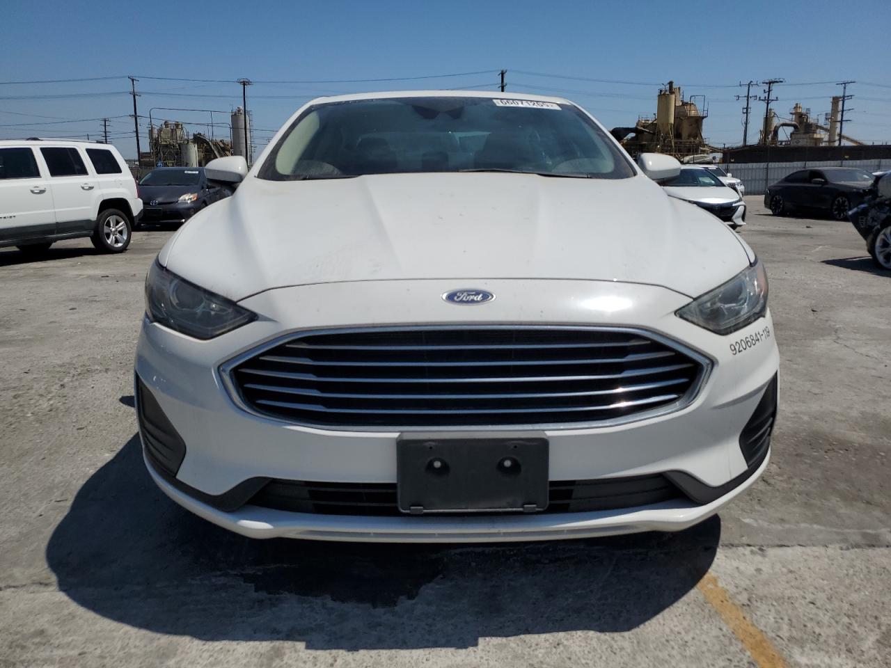 2019 FORD FUSION SE photo 5