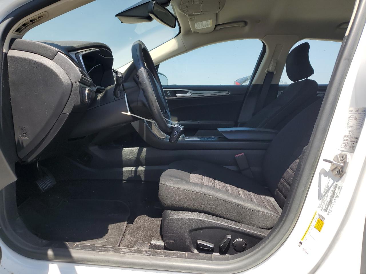 2019 FORD FUSION SE photo 7