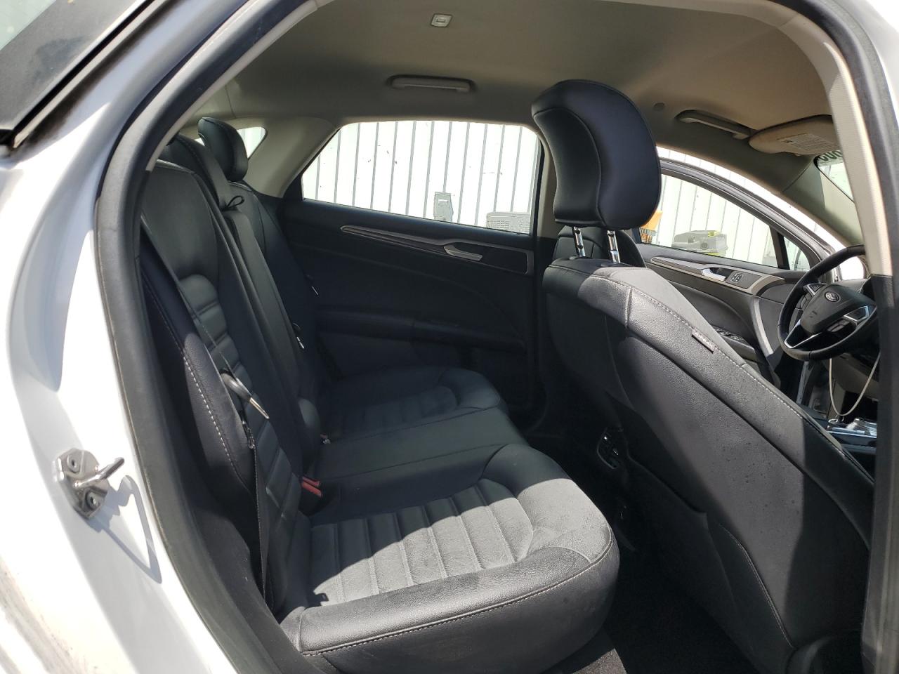 2018 FORD FUSION SE HYBRID photo 19