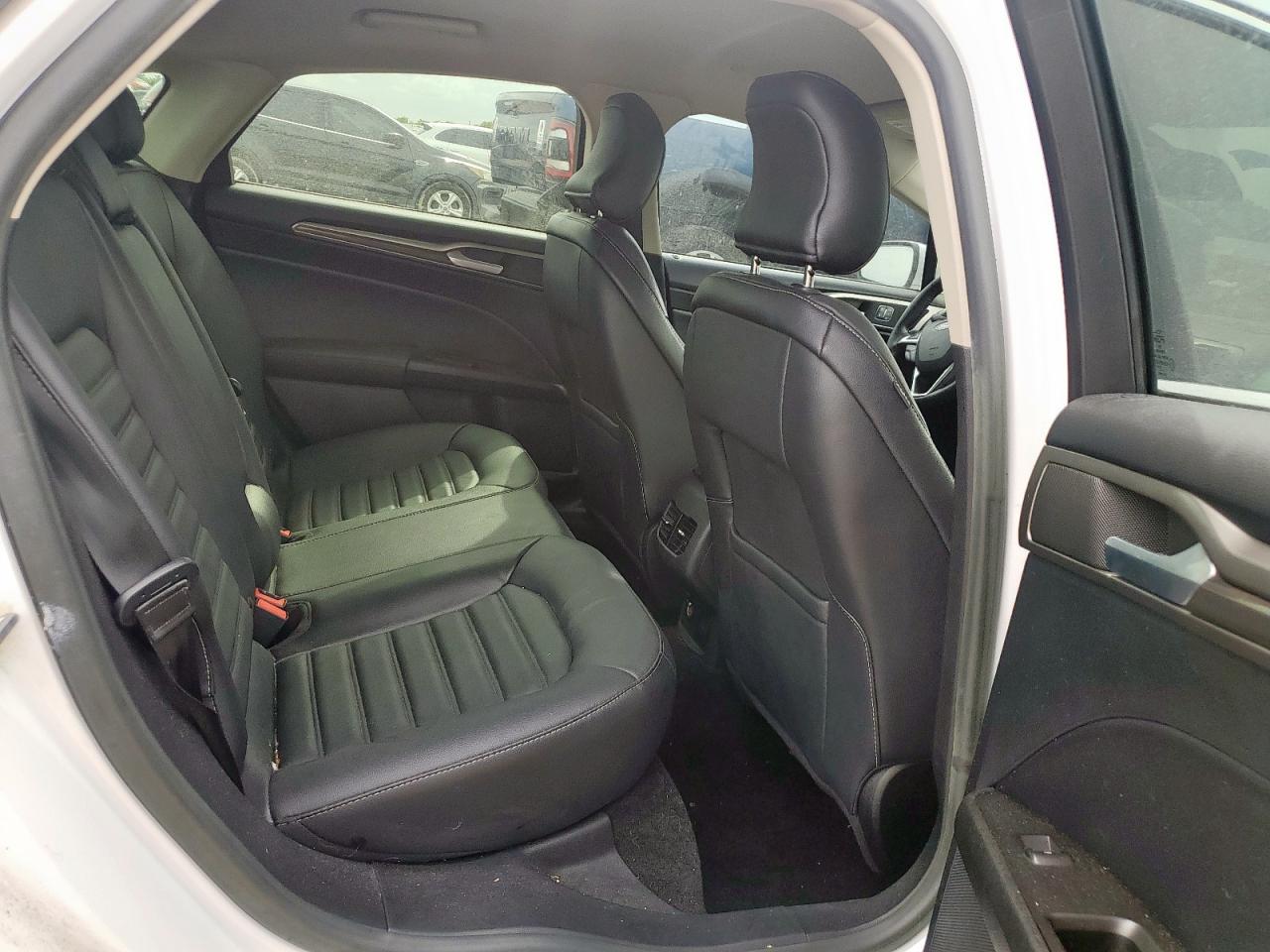 2018 FORD FUSION SE HYBRID photo 19