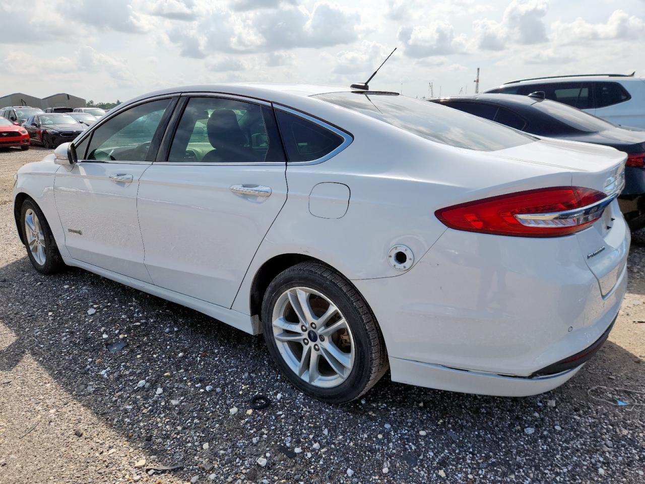 2018 FORD FUSION SE HYBRID photo 3