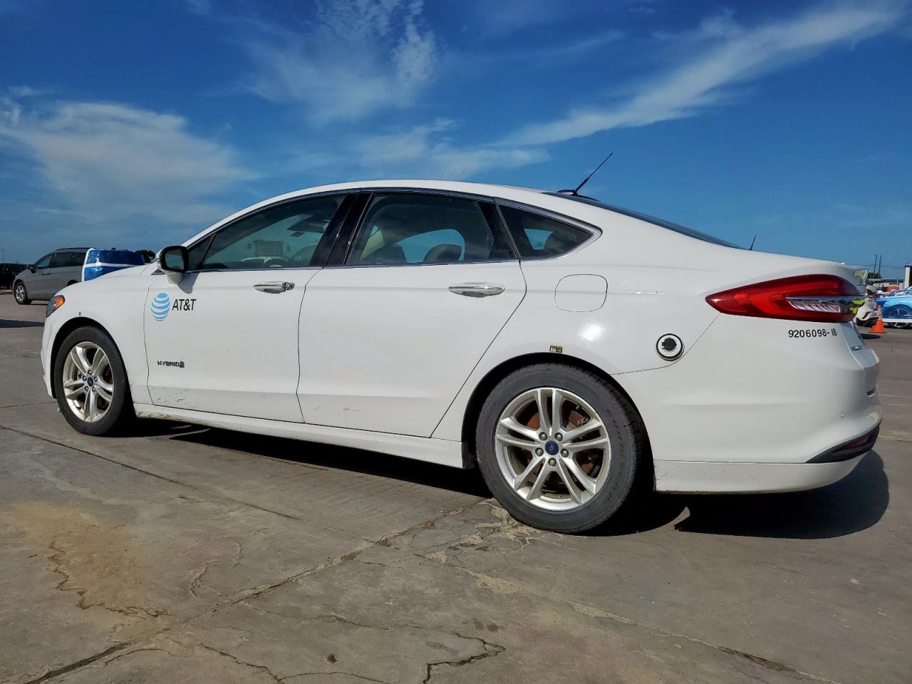 2018 FORD FUSION SE HYBRID photo 3