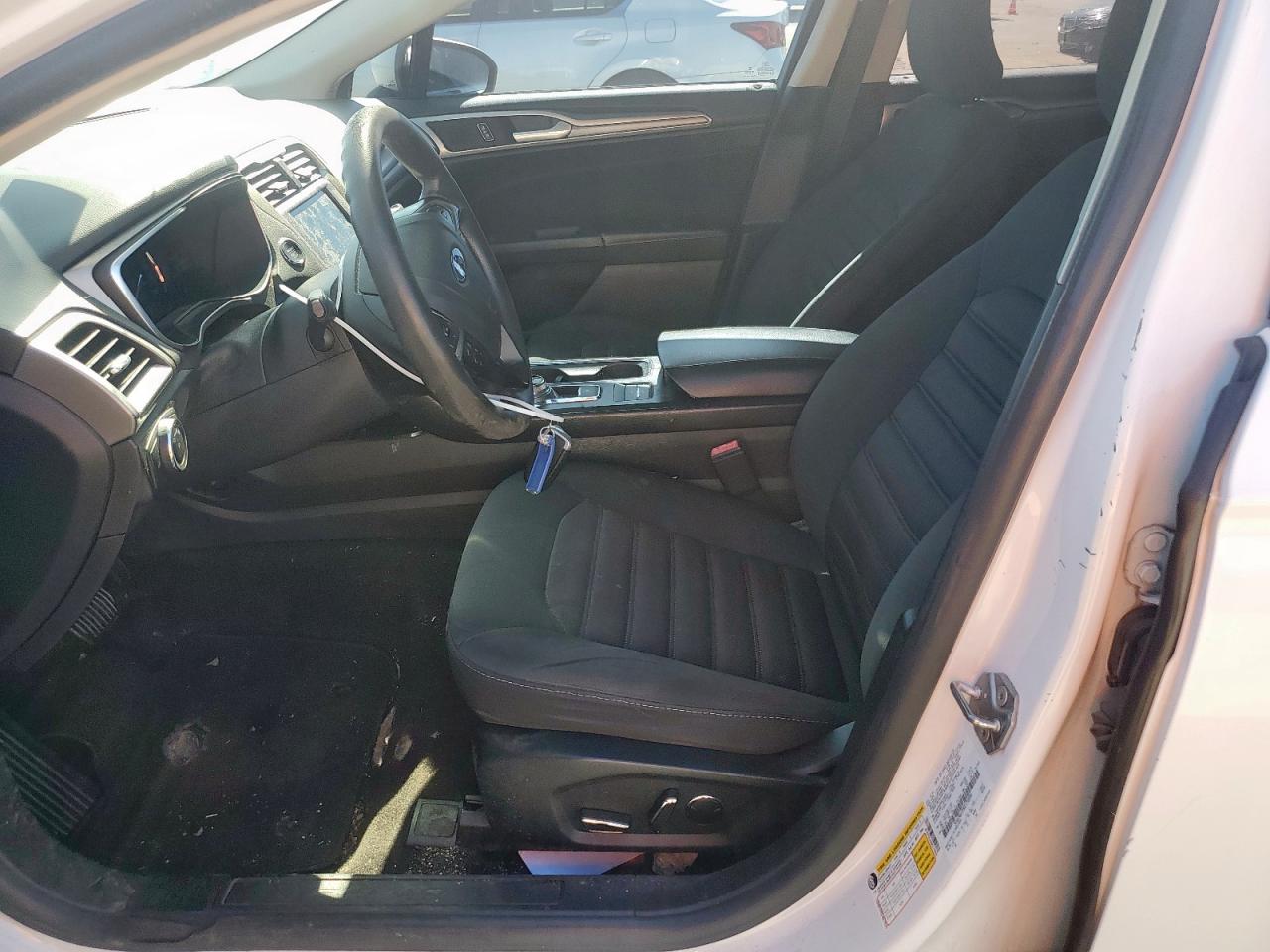 2019 FORD FUSION SE photo 13