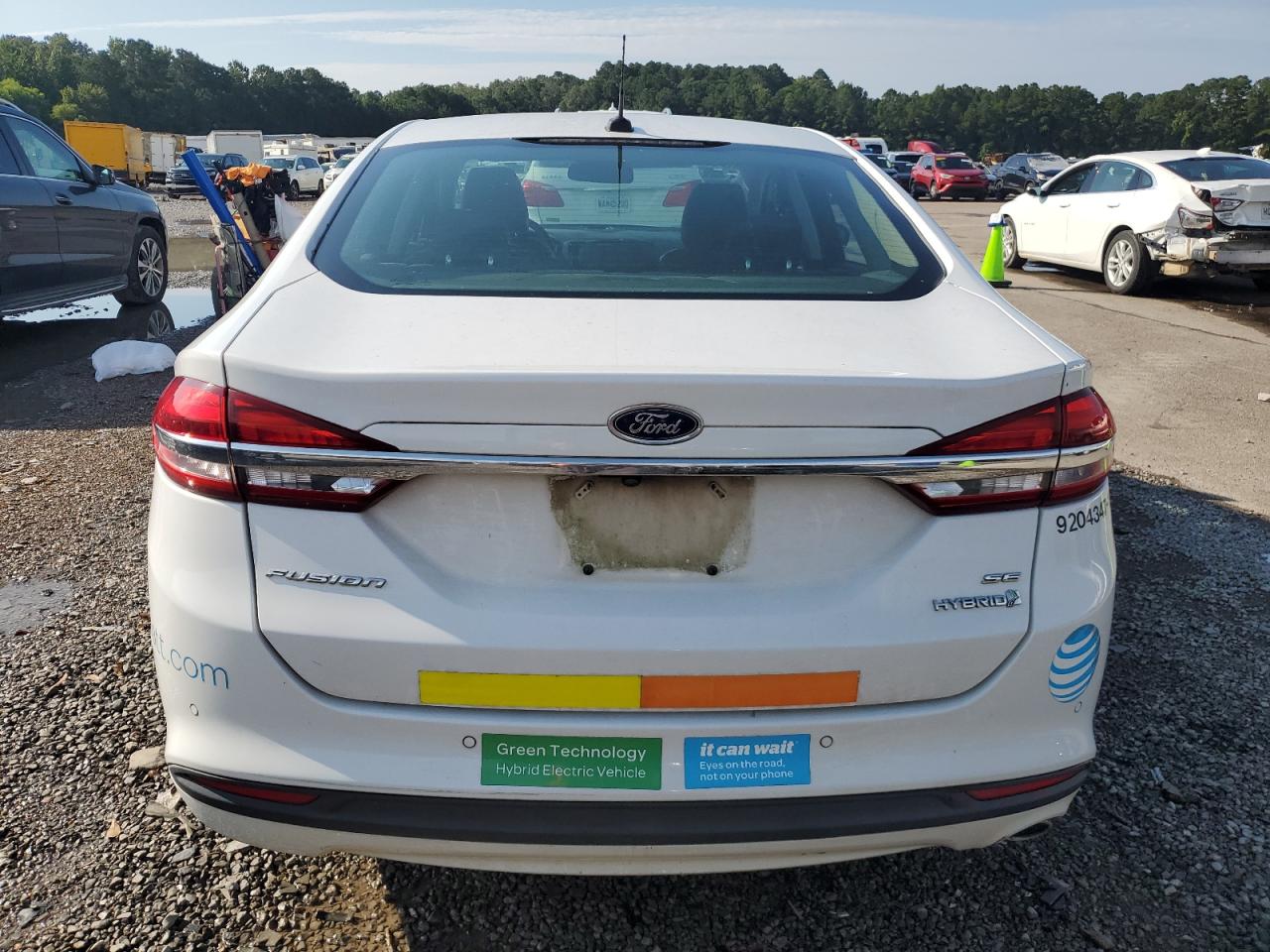 2017 FORD FUSION SE HYBRID photo 6