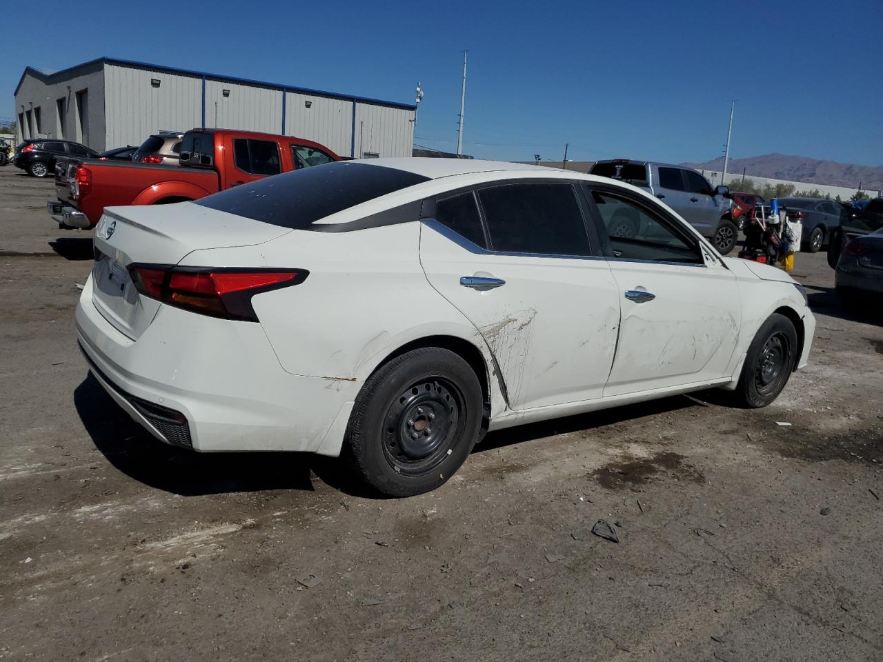 2024 NISSAN ALTIMA S photo 5