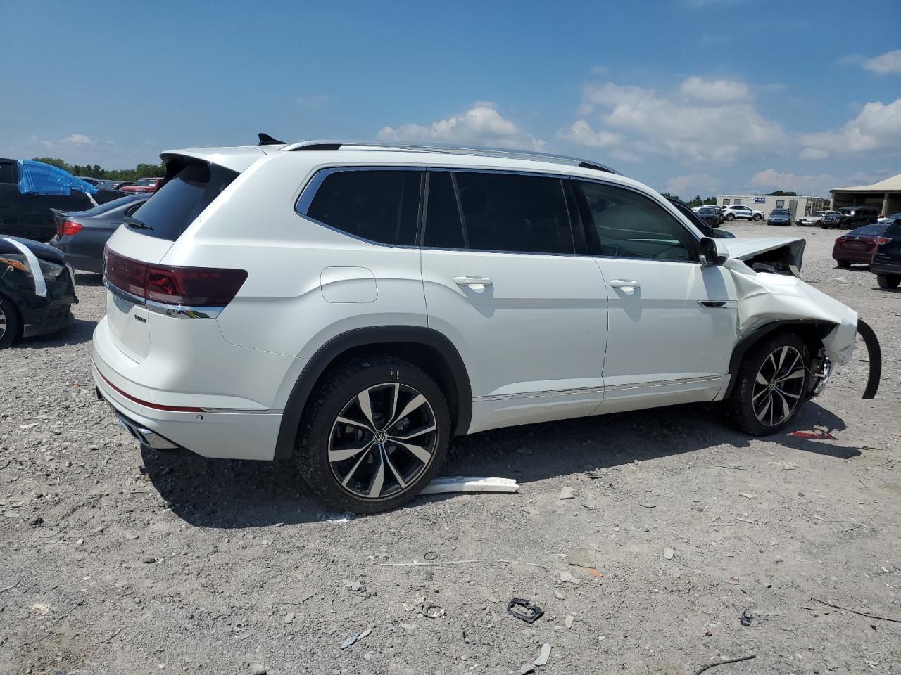 2024 VOLKSWAGEN ATLAS SEL PREMIUM R-LINE photo 3