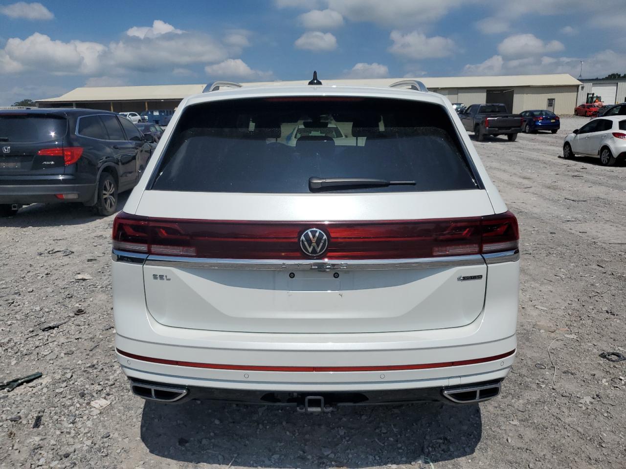 2024 VOLKSWAGEN ATLAS SEL PREMIUM R-LINE photo 6