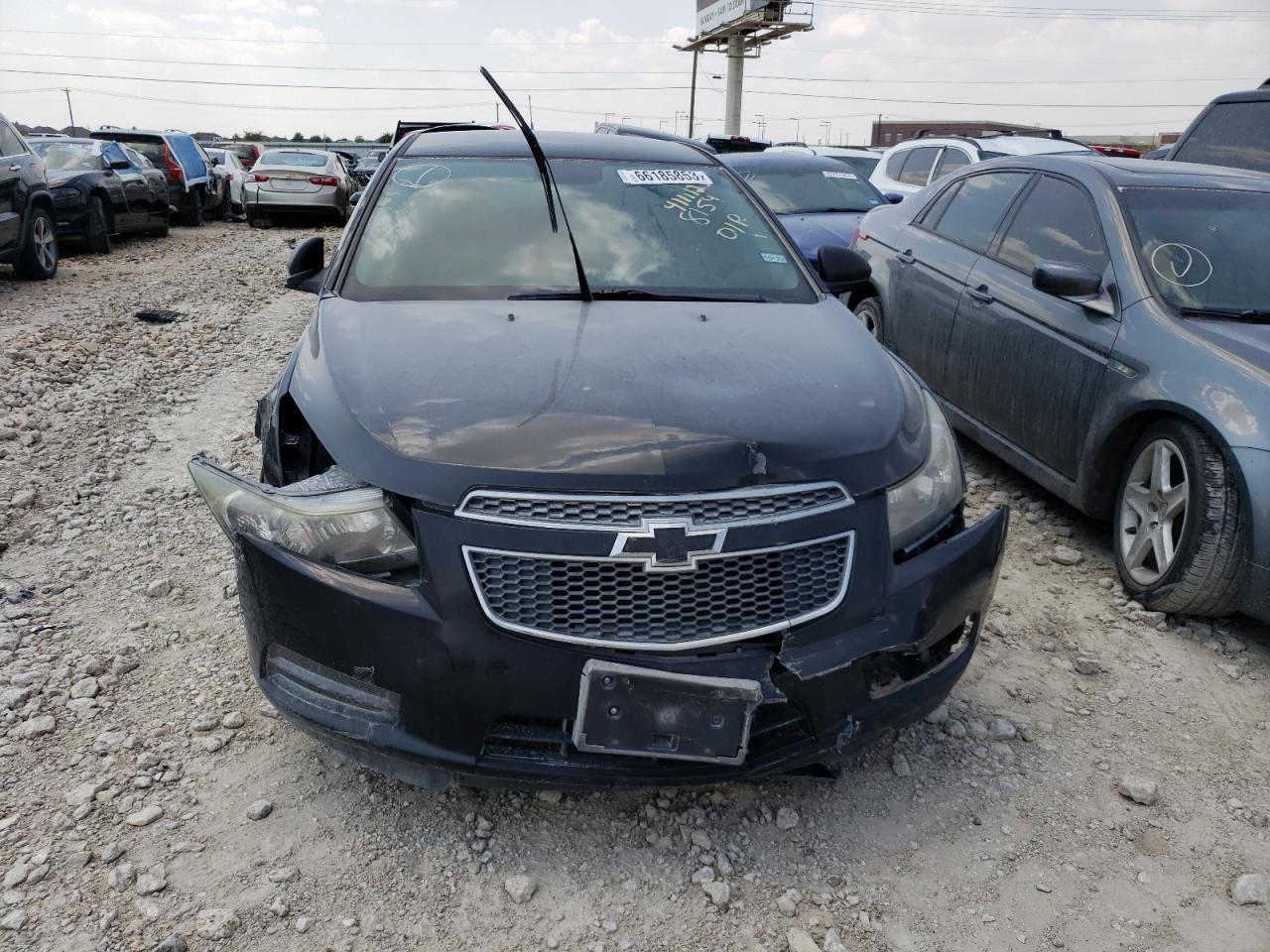 2014 CHEVROLET CRUZE LS photo 13
