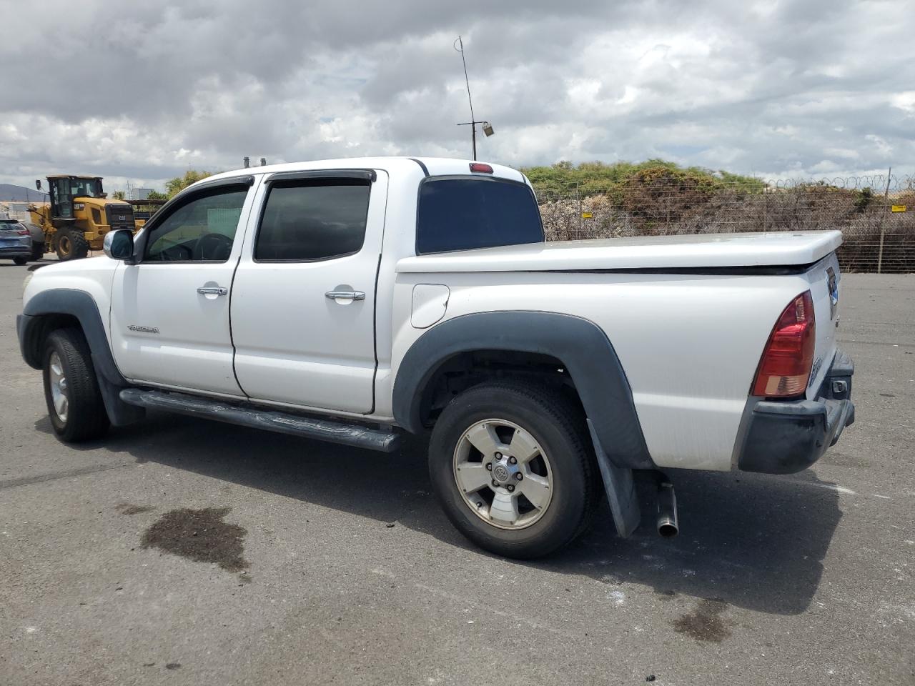 2005 TOYOTA TACOMA photo 2