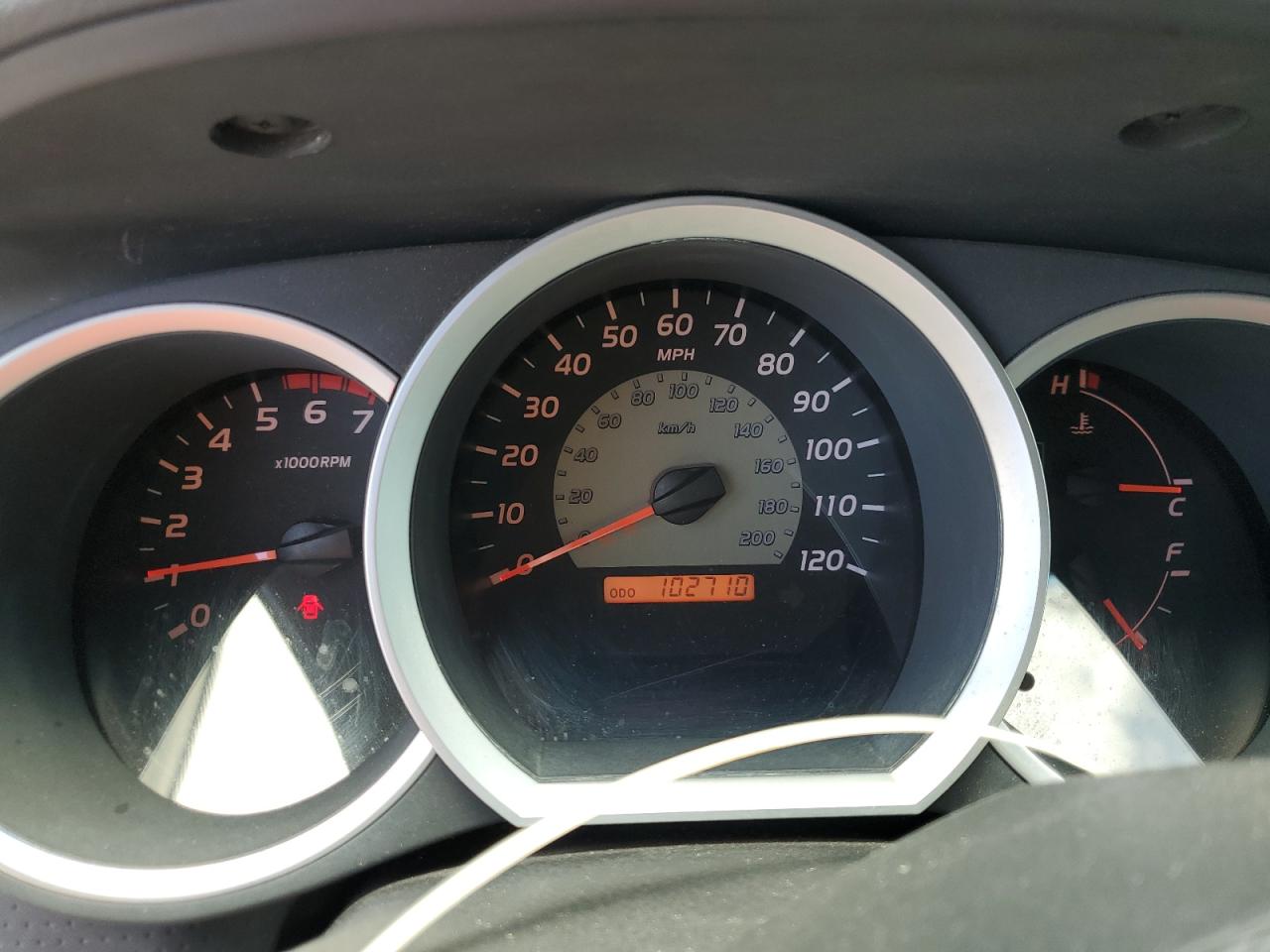 2005 TOYOTA TACOMA photo 9
