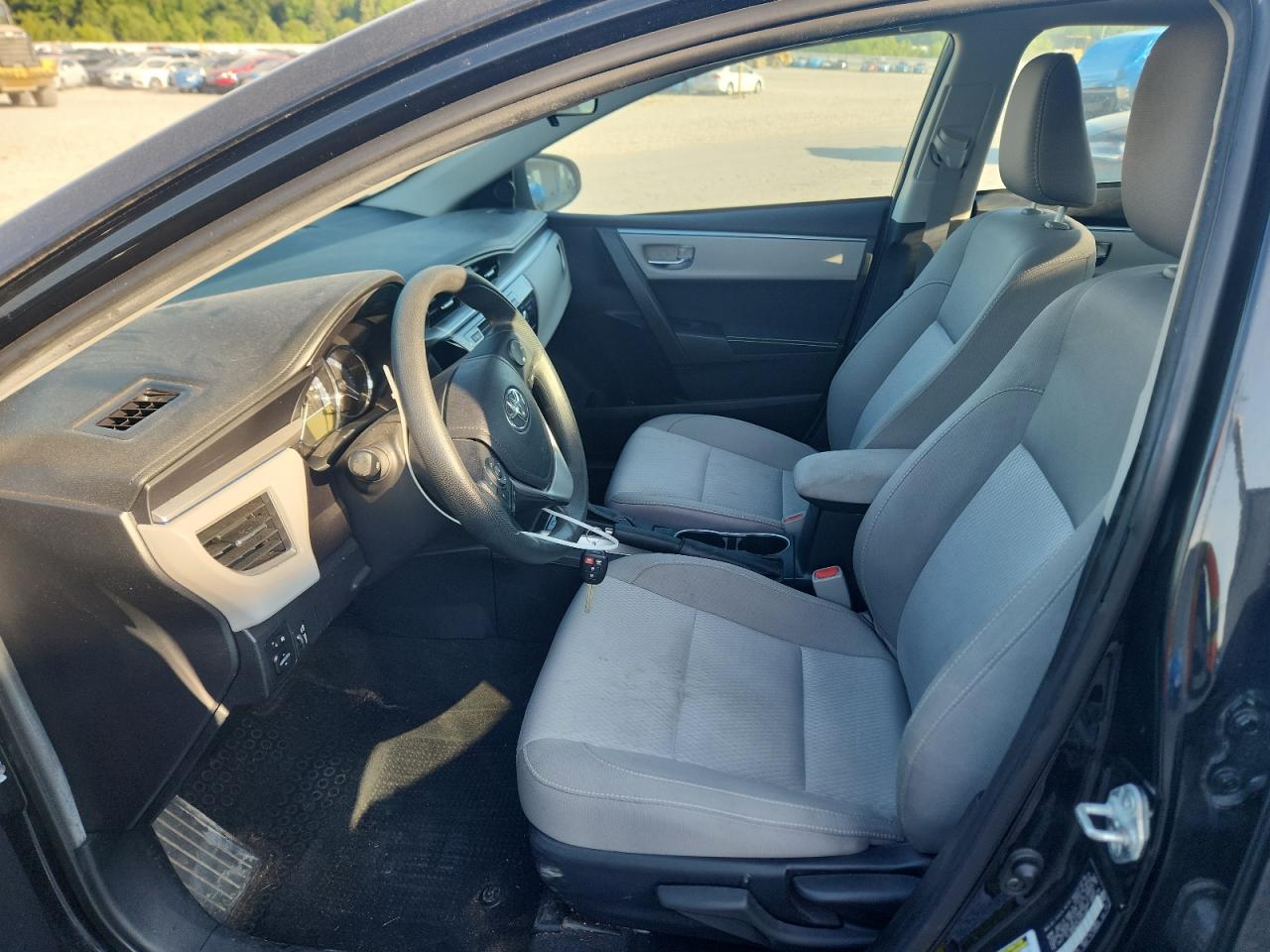 2016 TOYOTA COROLLA LE photo 13