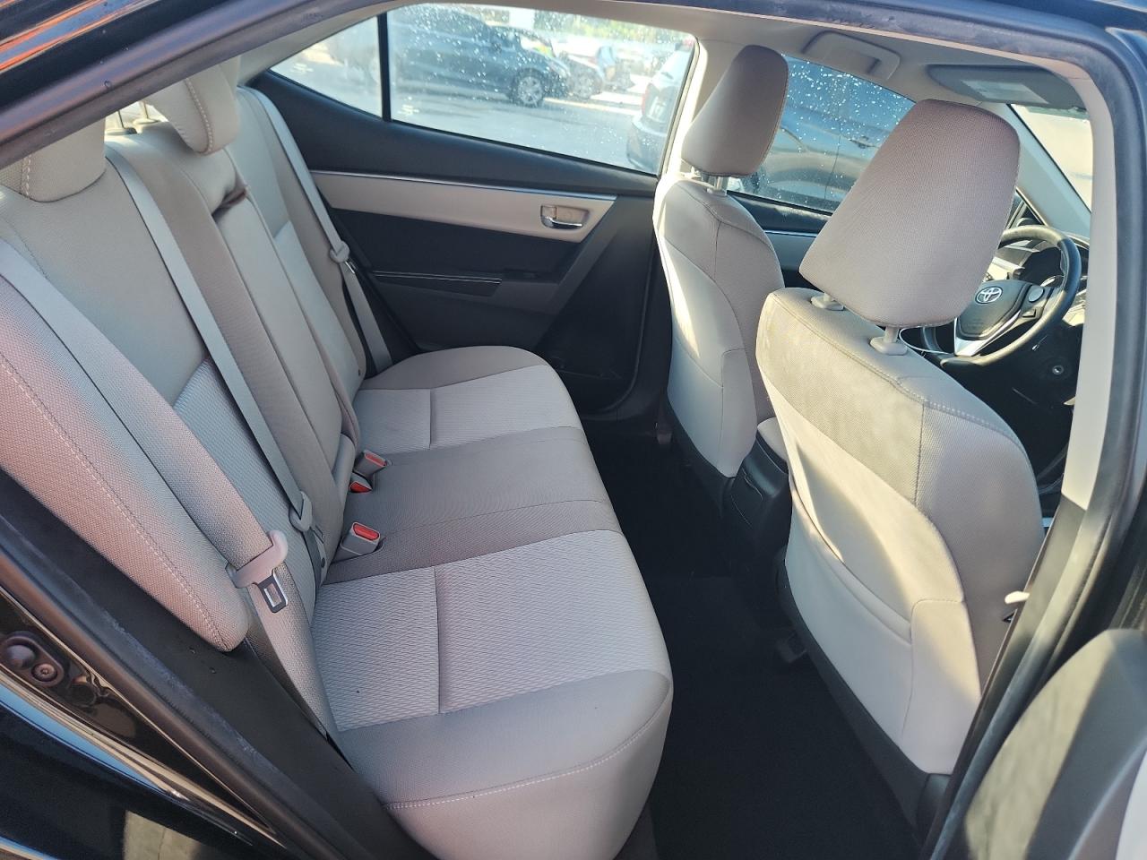 2016 TOYOTA COROLLA LE photo 19