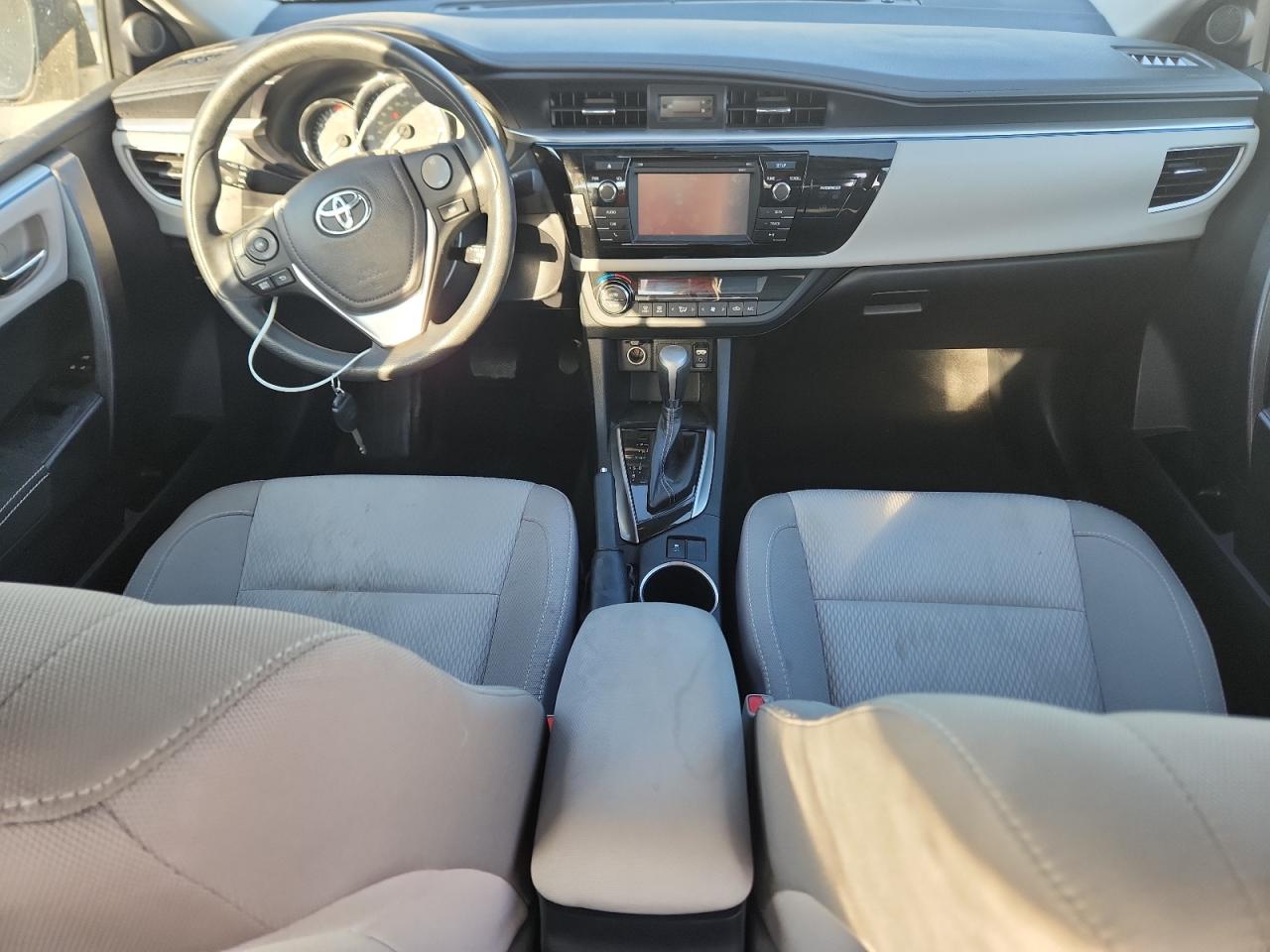 2016 TOYOTA COROLLA LE photo 15
